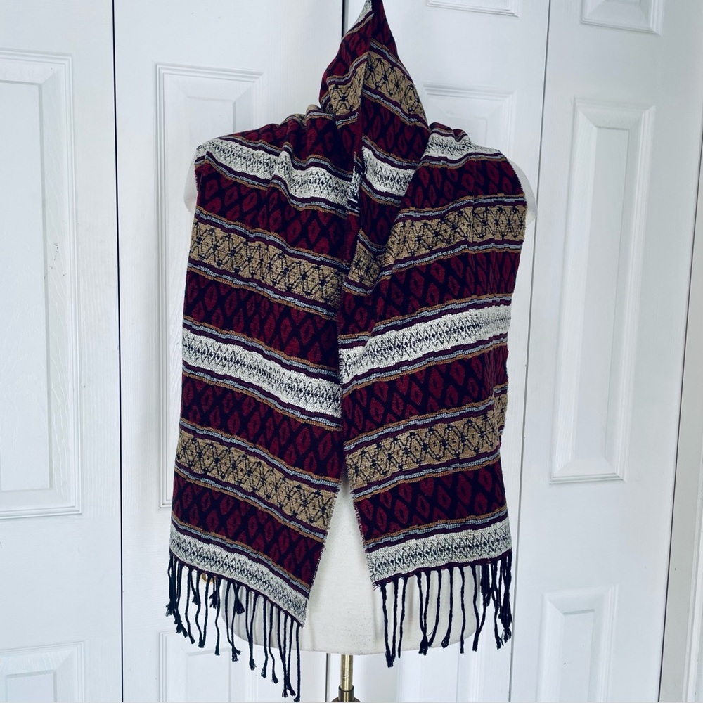 Italian Handwoven Patterned Knit Scarf with Fringe